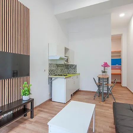 La Palmera B Apartment *